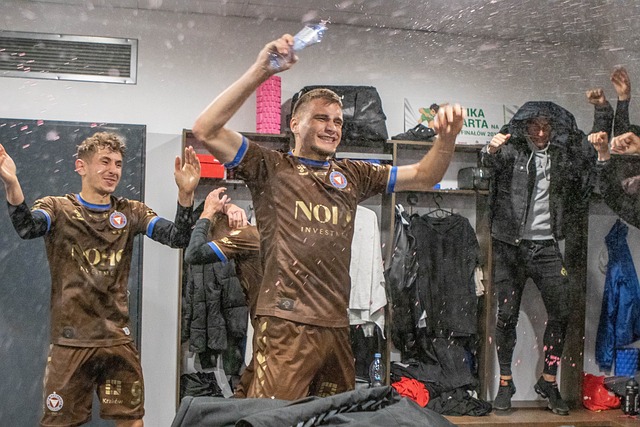 他们最终以 他们最终以